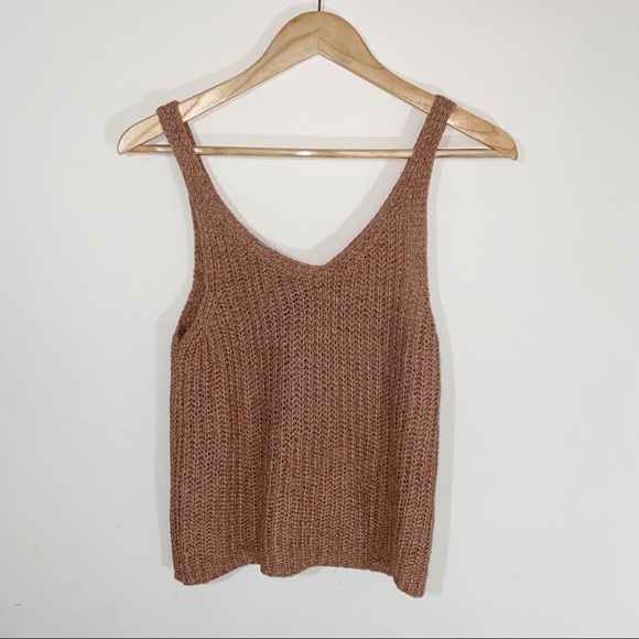 moon & madison Tops - Moon & Madison Mauve Crotchet Tank New L